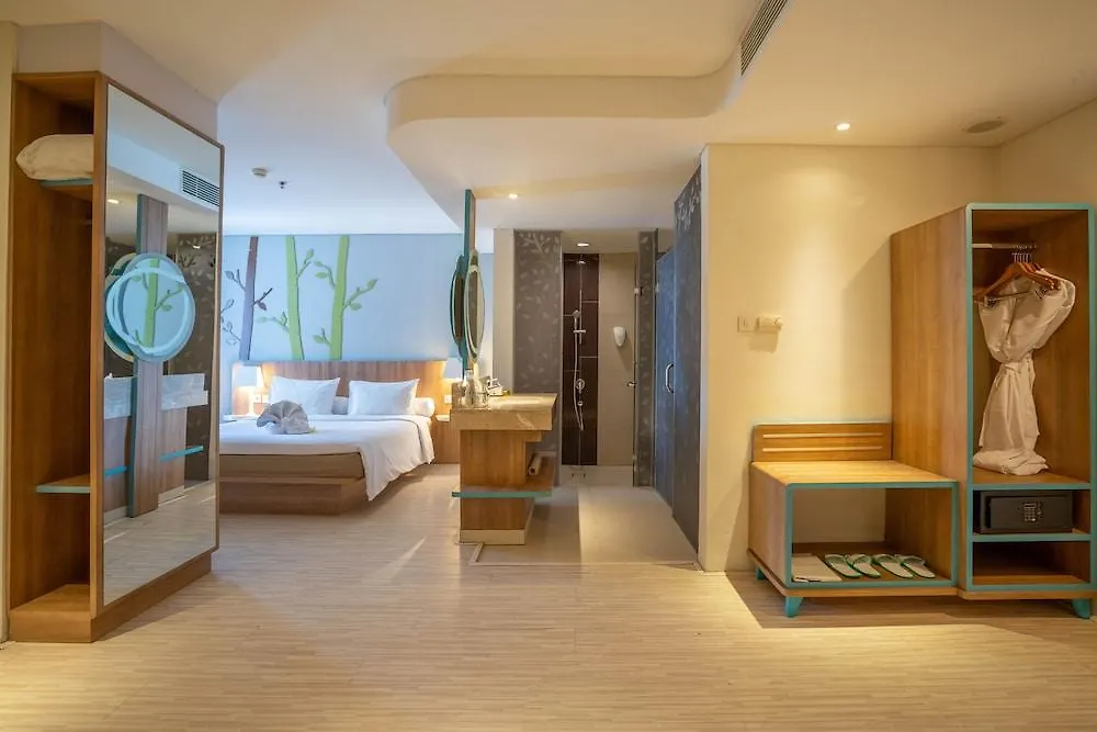 Grand Livio Kuta Hotel Legian