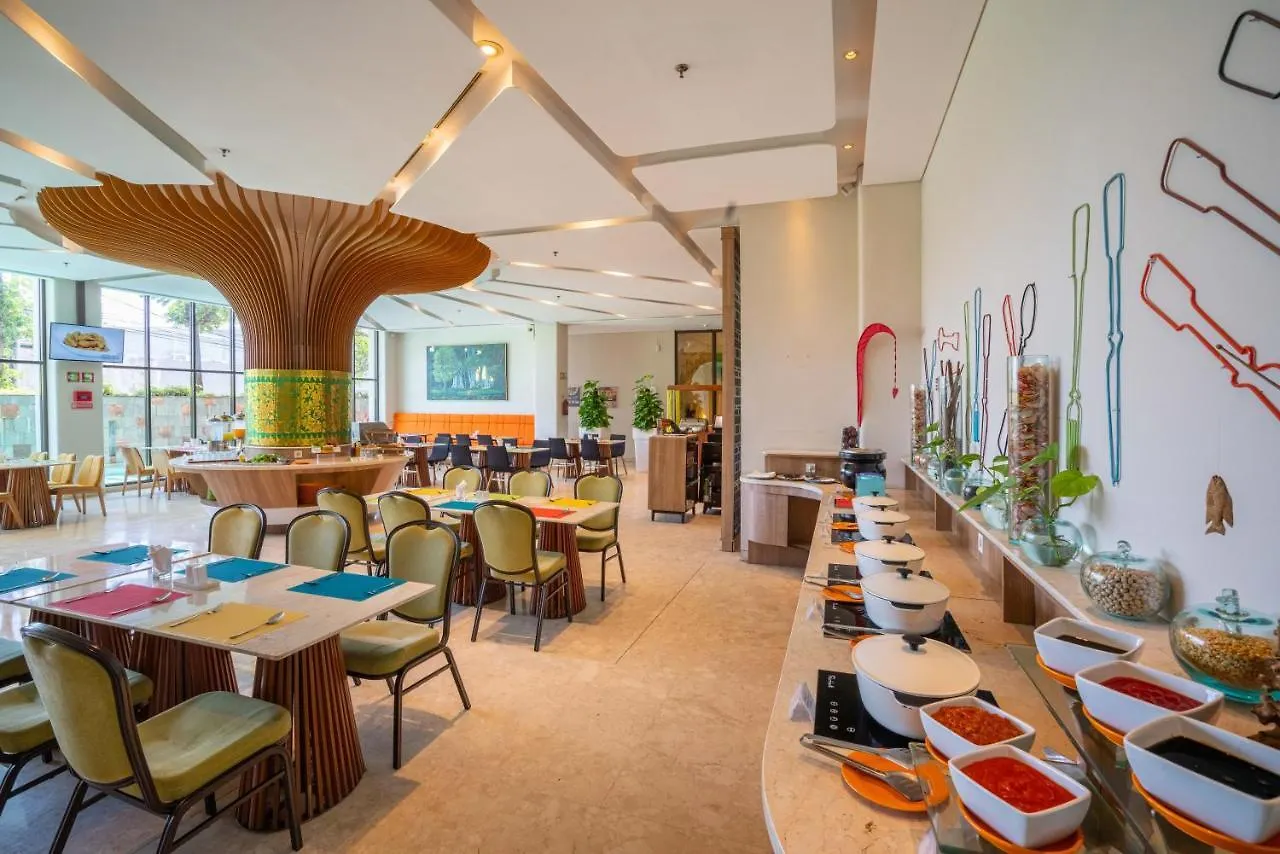 Grand Livio Kuta Hotel Легиан Индонезия